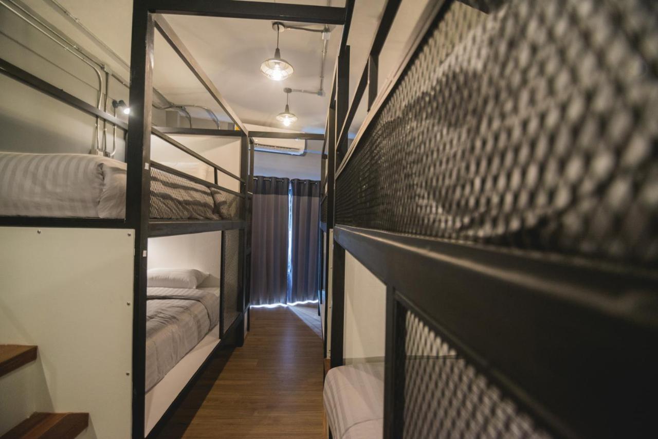 Chernchan Hostel Чантабури Экстерьер фото